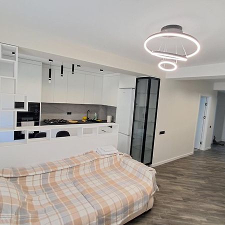 Аэропорт-Номера 24/24 . Apartment Chisinau Ngoại thất bức ảnh