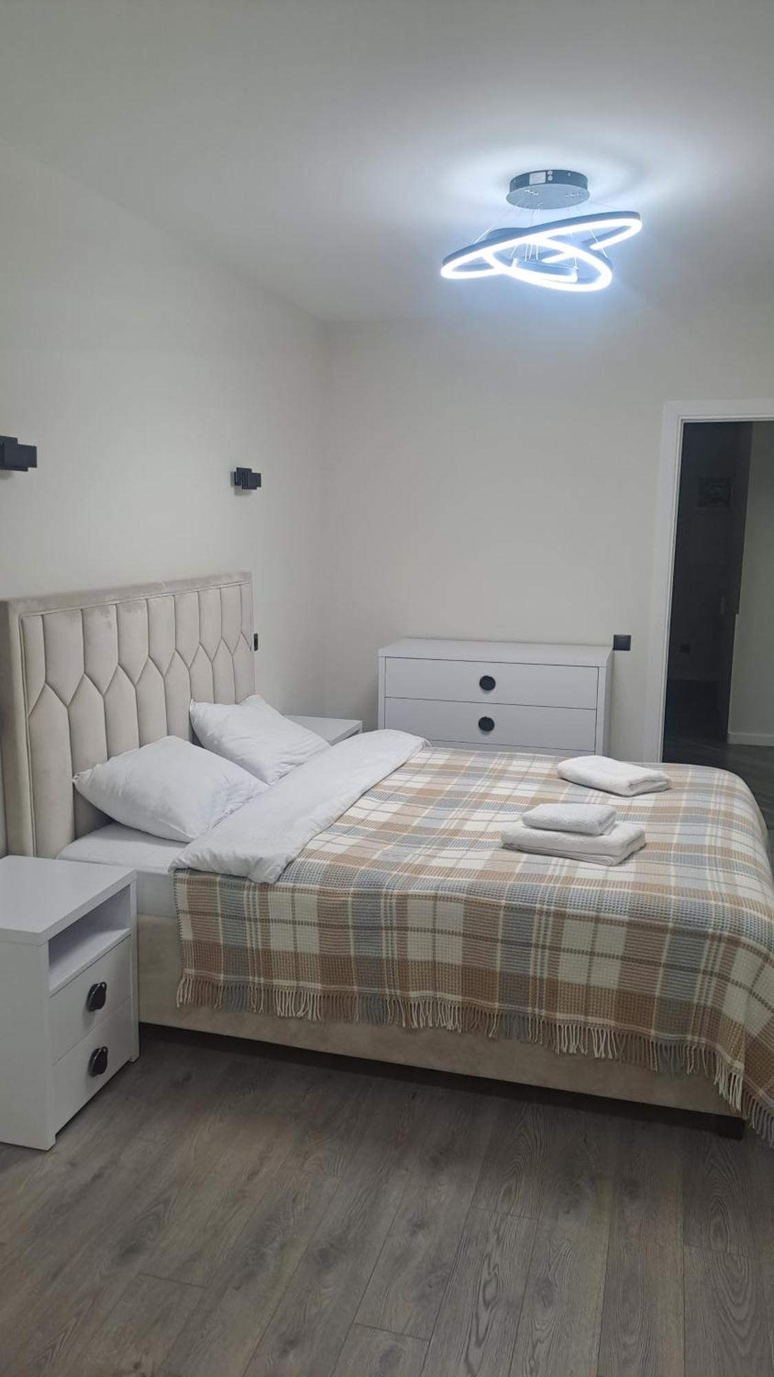 Аэропорт-Номера 24/24 . Apartment Chisinau Ngoại thất bức ảnh