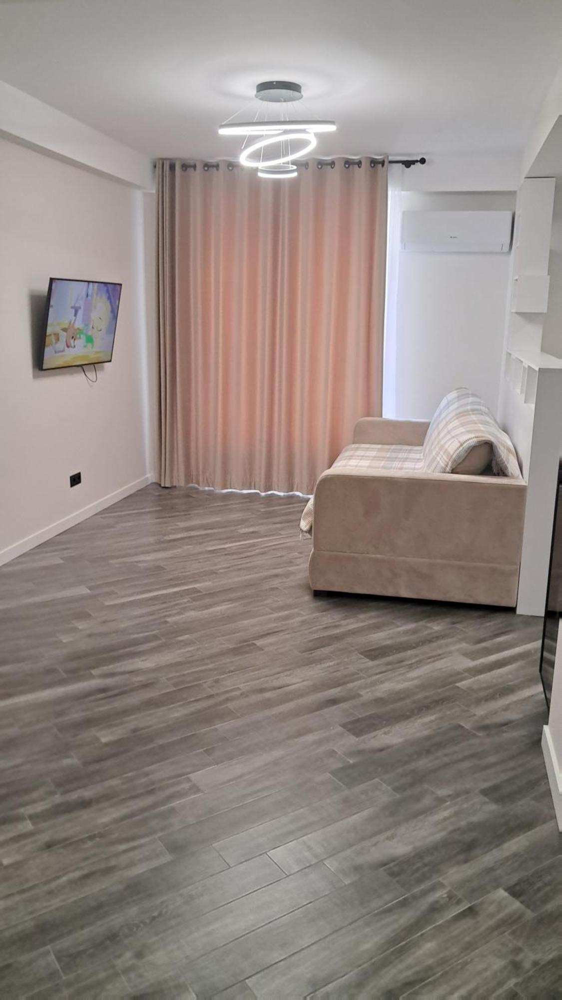 Аэропорт-Номера 24/24 . Apartment Chisinau Ngoại thất bức ảnh
